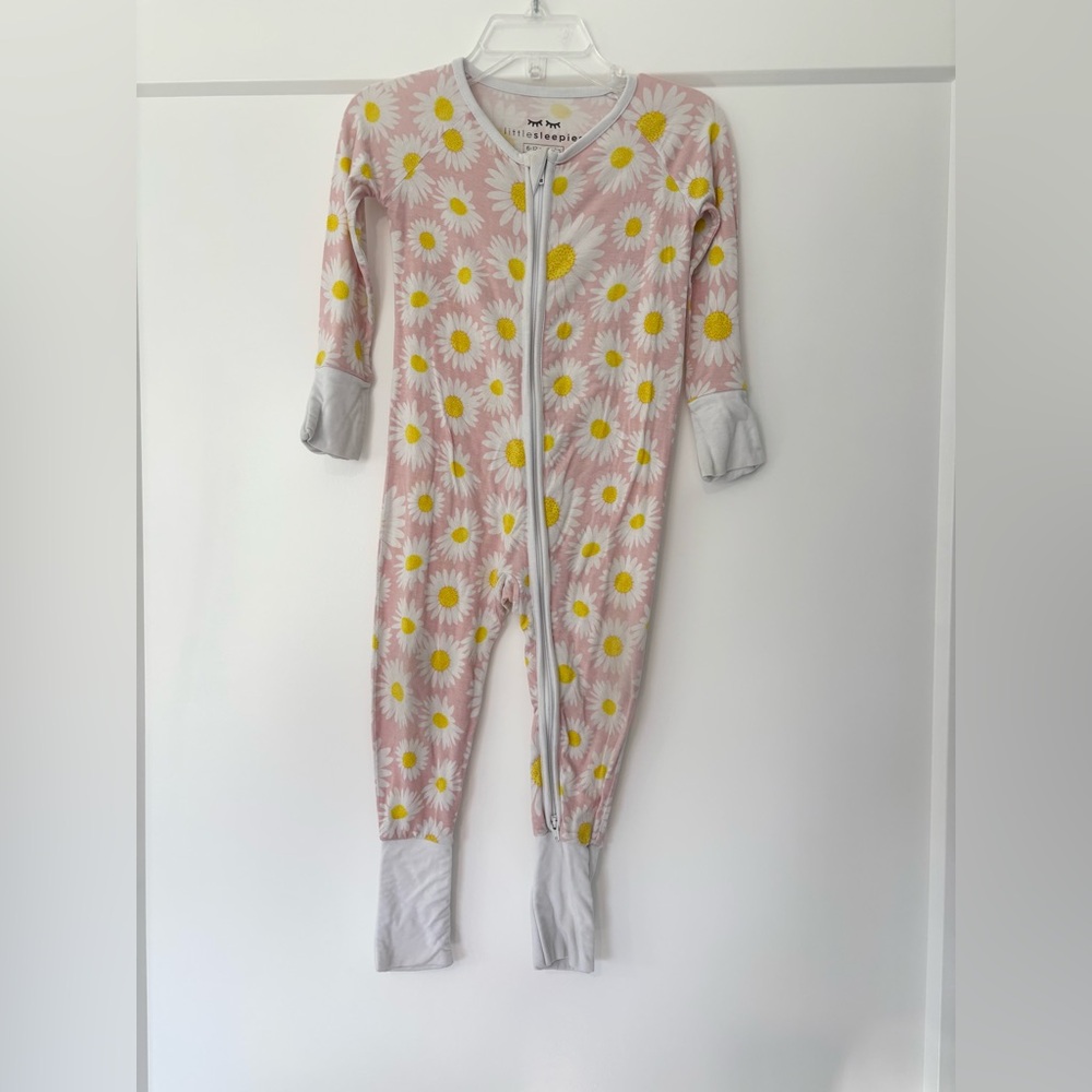 Little Sleepies OG Pink Daisies Convertible Bamboo Zippy 6-12 months